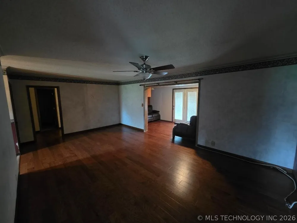 817 W Date Street Okemah, OK 74859