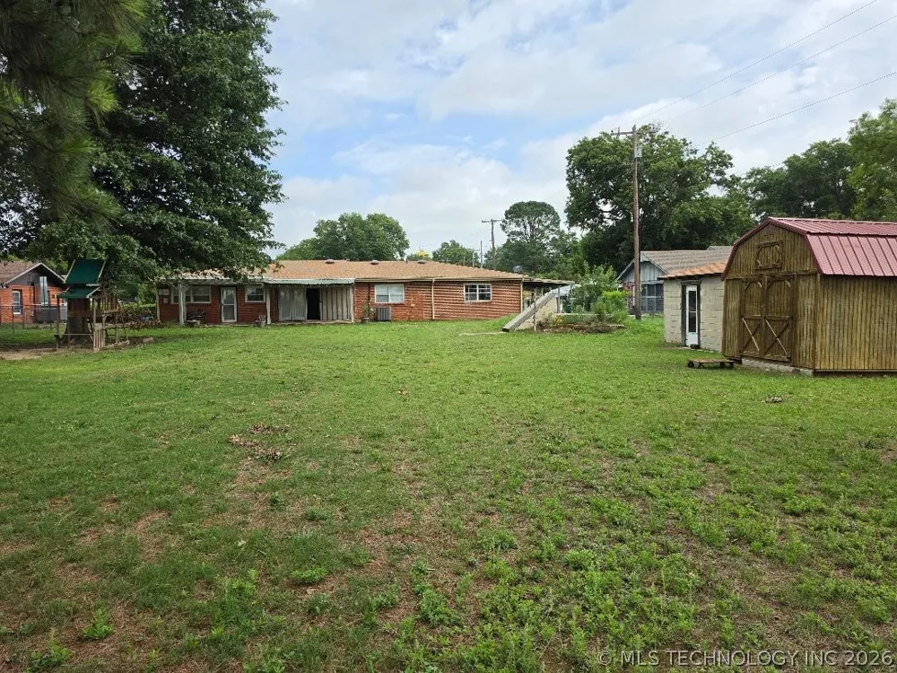 817 W Date Street Okemah, OK 74859