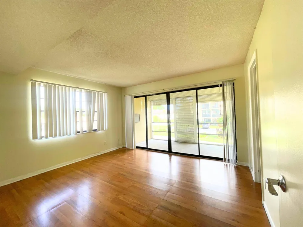 2050 Oleander Boulevard #4-206 Fort Pierce, FL 34950