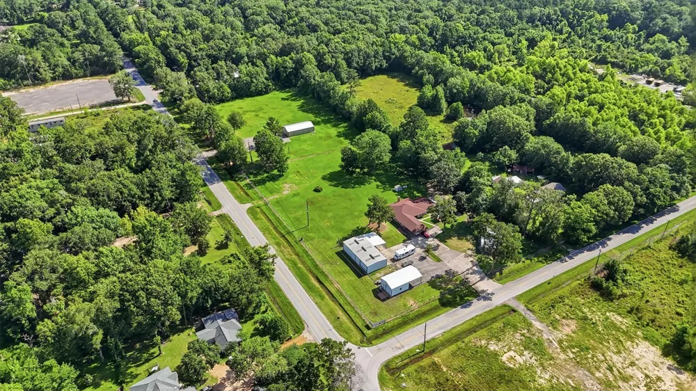 31574 Huffman Cleveland Road Huffman, TX 77336