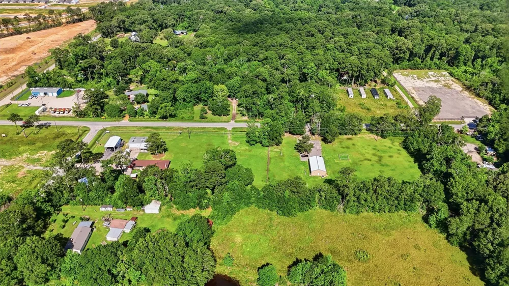 31574 Huffman Cleveland Road Huffman, TX 77336