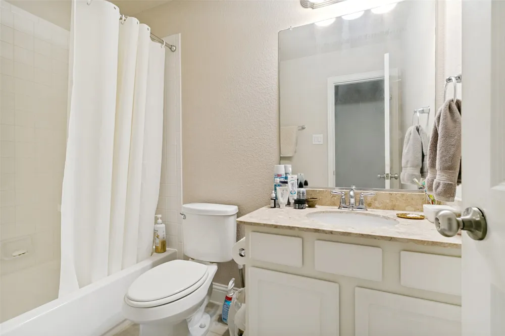 2622 Jackson Drive Lewisville, TX 75067