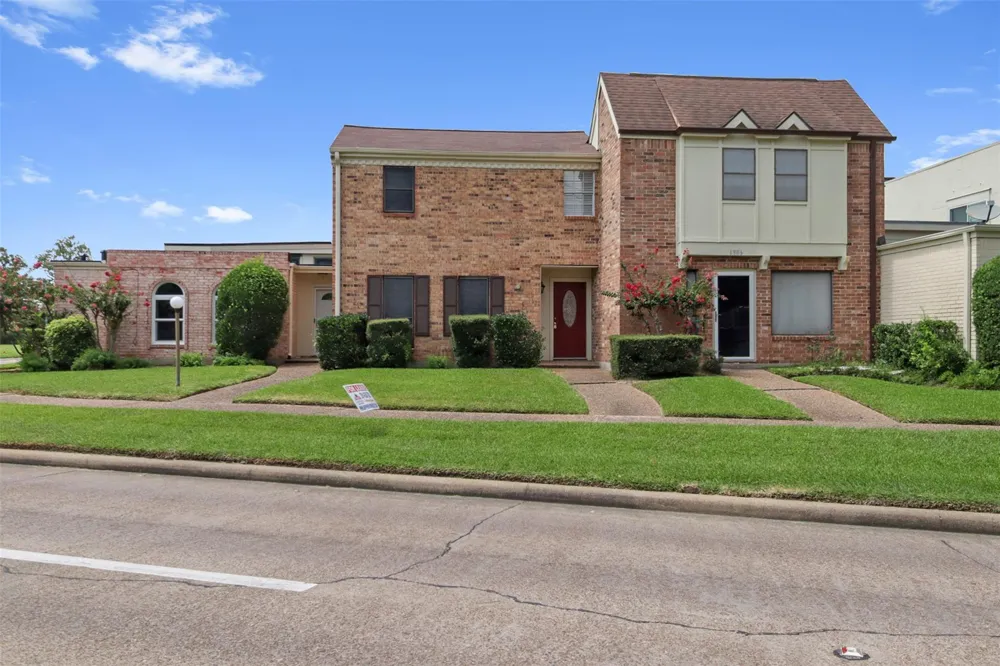 1304 Ward Road #5 Baytown, TX 77520