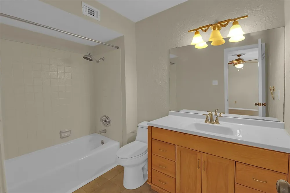 1304 Ward Road #5 Baytown, TX 77520