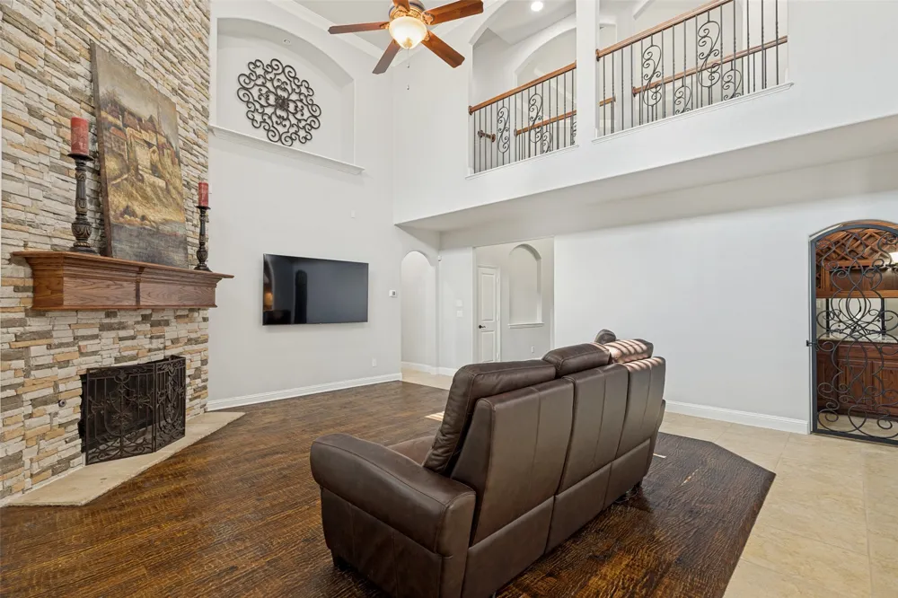 10325 Fire Ridge Drive Frisco, TX 75033