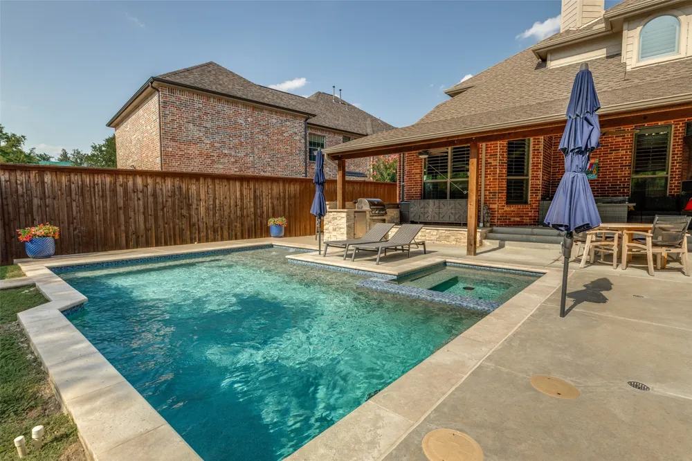 10325 Fire Ridge Drive Frisco, TX 75033