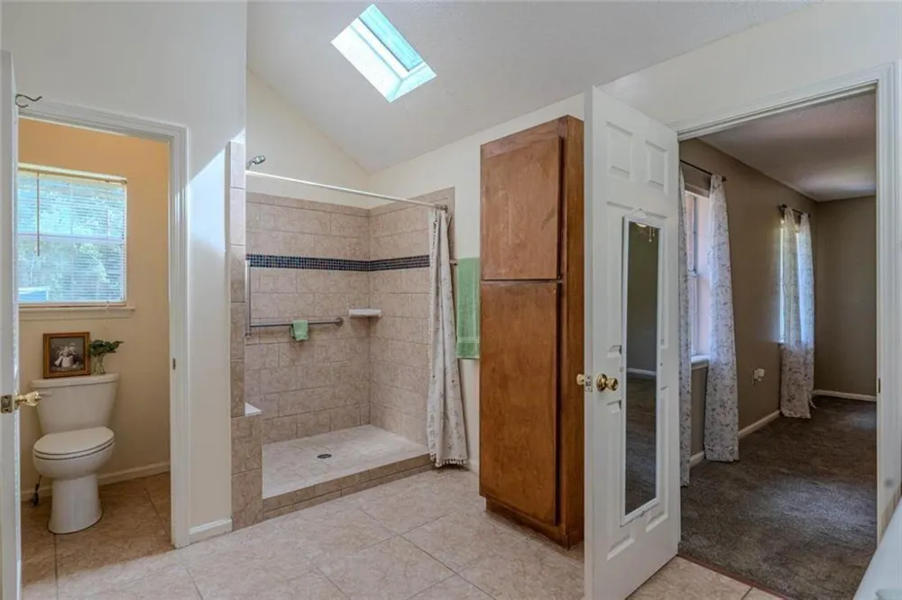 133 English Street E Douglas, GA 31535
