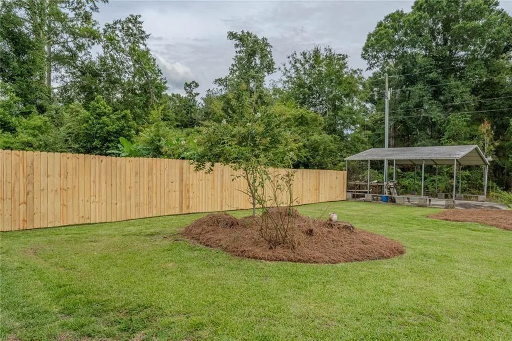 133 English Street E Douglas, GA 31535