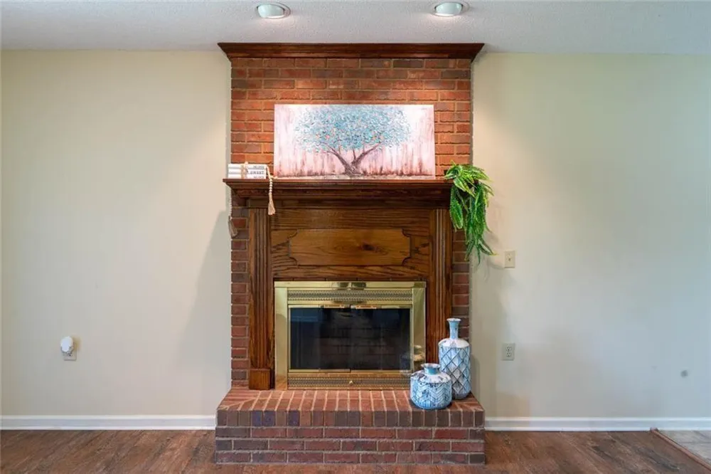 133 English Street E Douglas, GA 31535