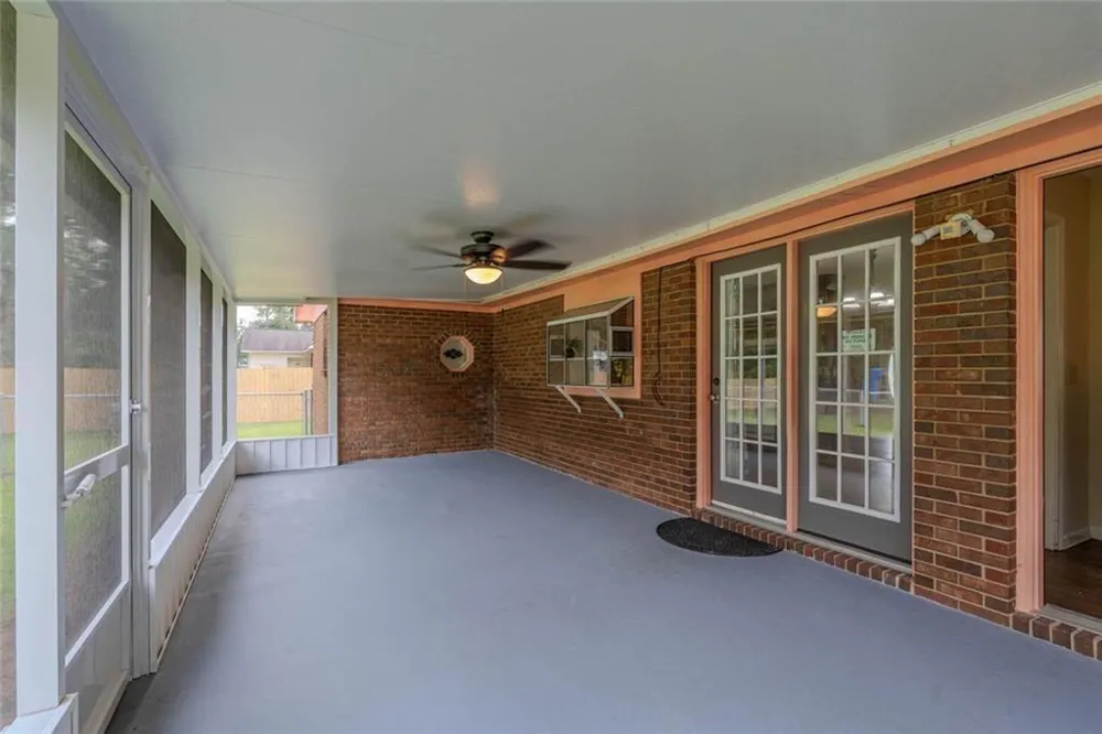 133 English Street E Douglas, GA 31535