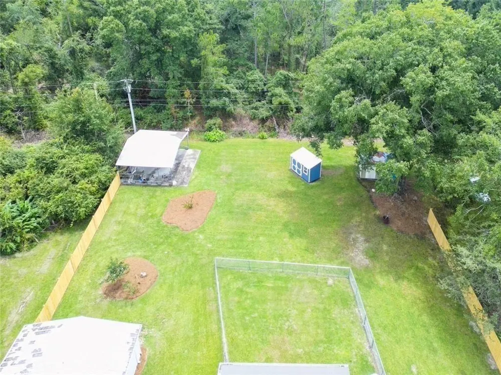 133 English Street E Douglas, GA 31535