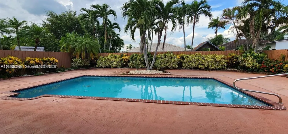 14817 SW 180th St Miami, FL 33187