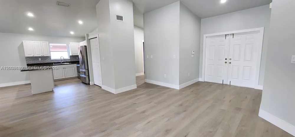14817 SW 180th St Miami, FL 33187