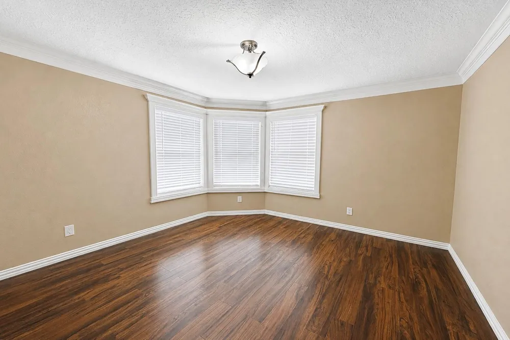 2114 Penny Lake Drive Wallis, TX 77485