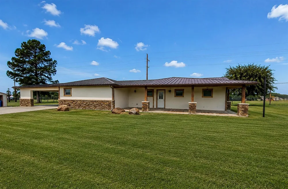 2114 Penny Lake Drive Wallis, TX 77485
