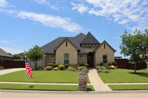 880 Saint Peter Lane