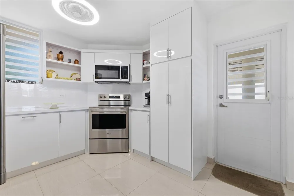 610 CALLE VISTAMAR Rio Grande, PR 00745