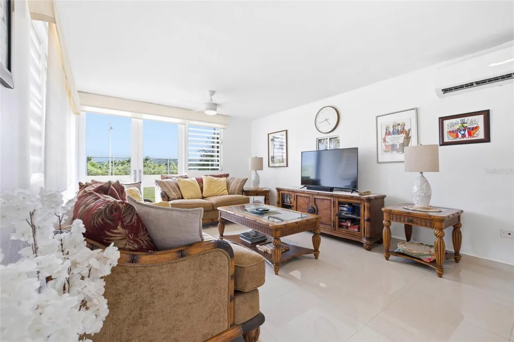 610 CALLE VISTAMAR Rio Grande, PR 00745