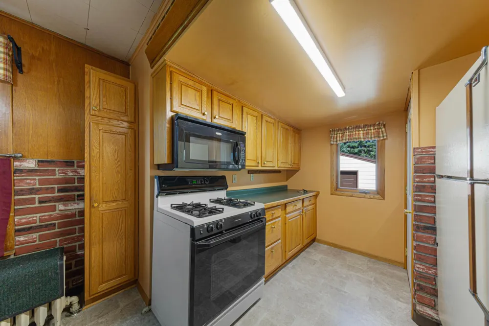 112 4th Street S Gaylord, MN 55334