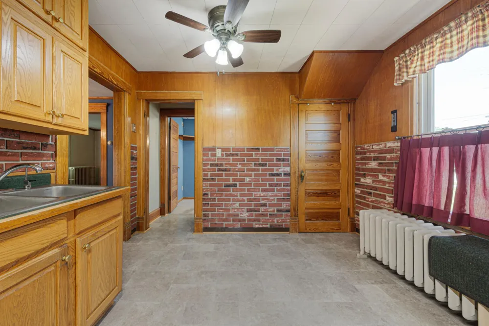 112 4th Street S Gaylord, MN 55334