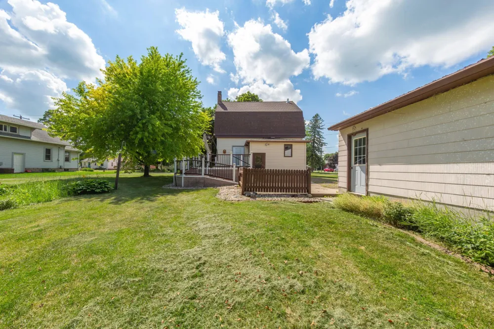 112 4th Street S Gaylord, MN 55334