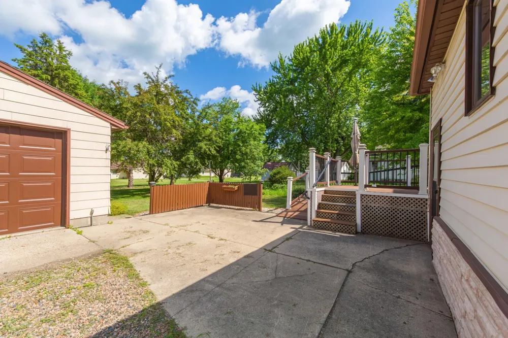 112 4th Street S Gaylord, MN 55334
