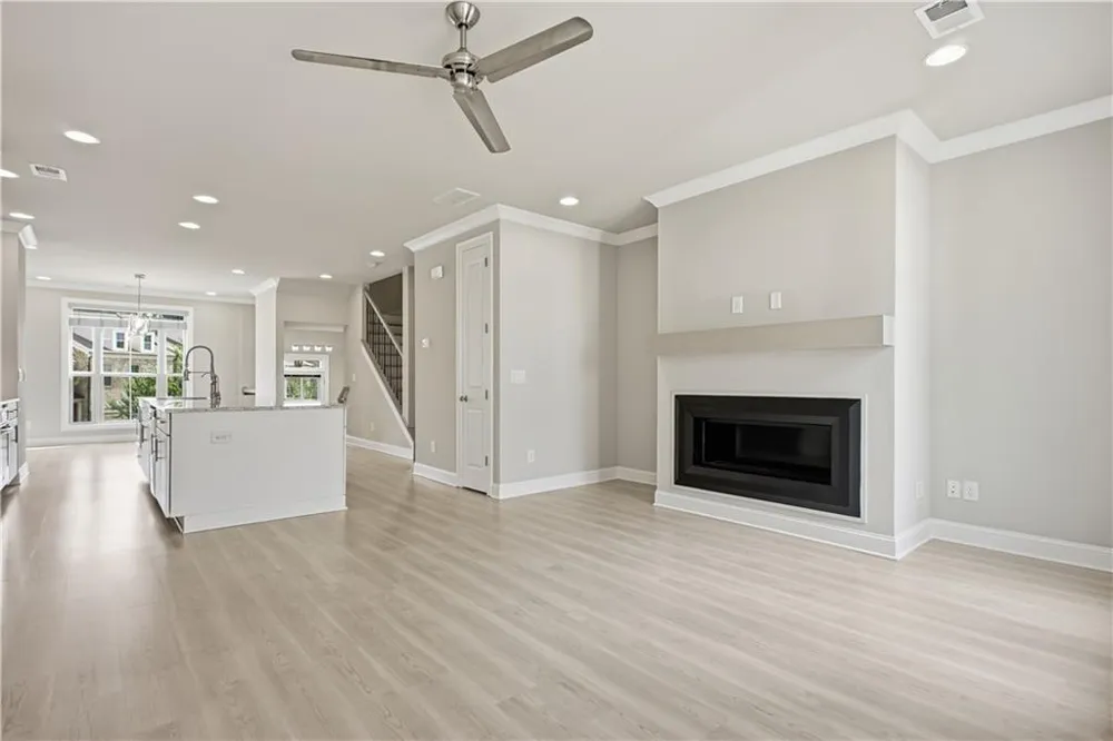 2217 Parkside Glen View #221 Duluth, GA 30097