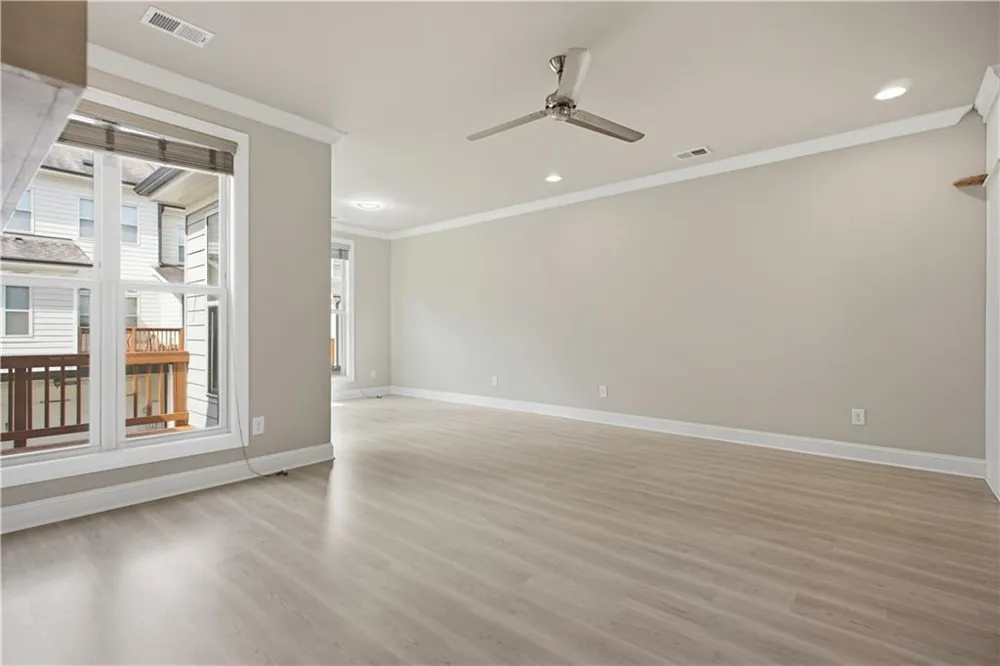 2217 Parkside Glen View #221 Duluth, GA 30097
