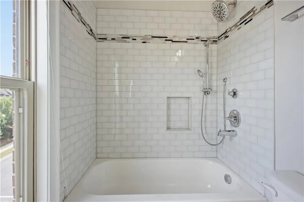 2217 Parkside Glen View #221 Duluth, GA 30097