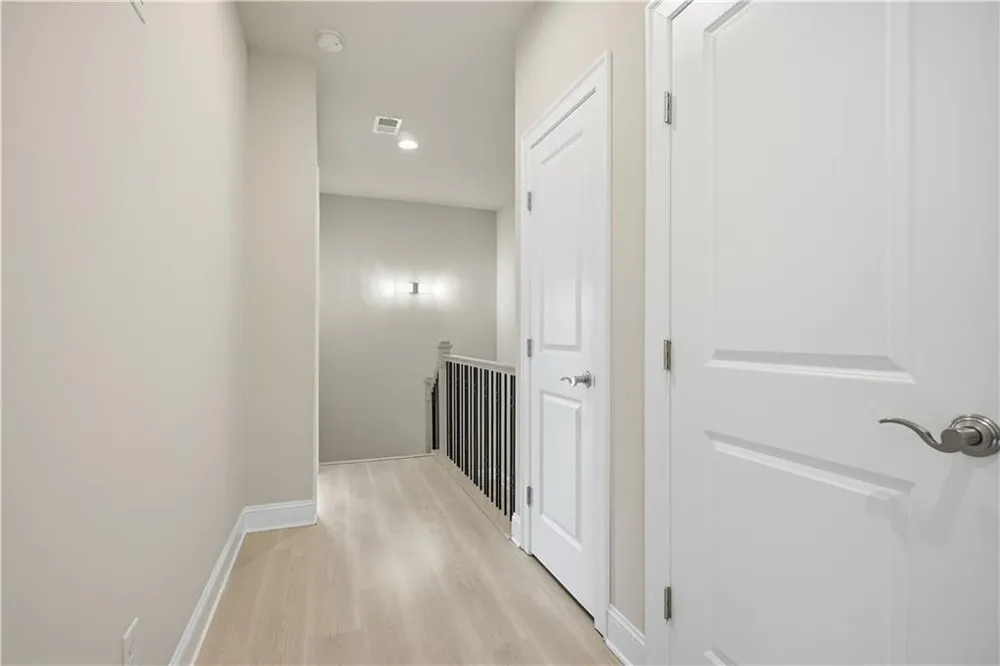 2217 Parkside Glen View #221 Duluth, GA 30097