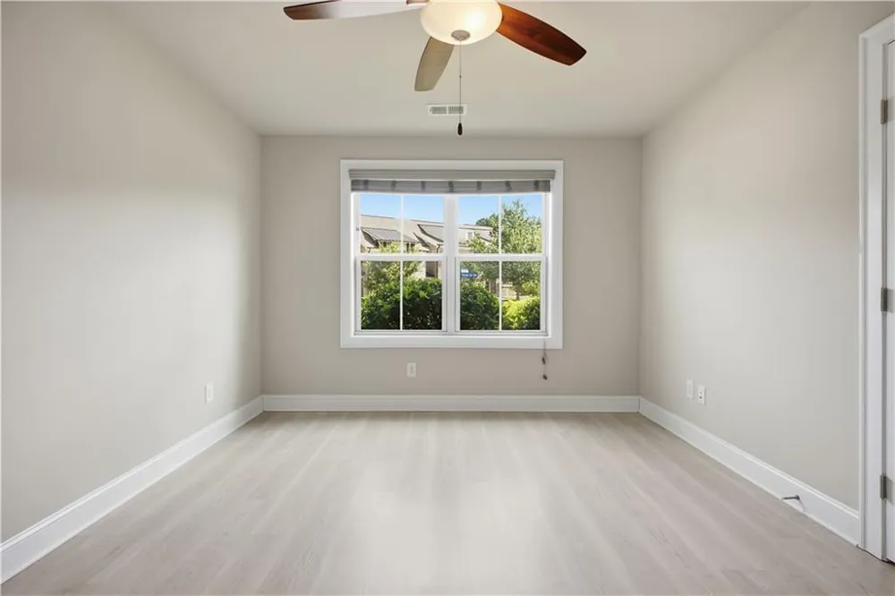 2217 Parkside Glen View #221 Duluth, GA 30097