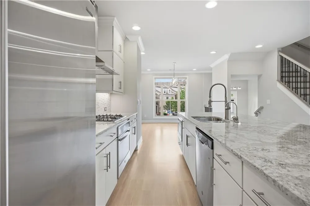 2217 Parkside Glen View #221 Duluth, GA 30097