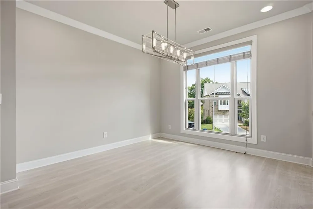 2217 Parkside Glen View #221 Duluth, GA 30097