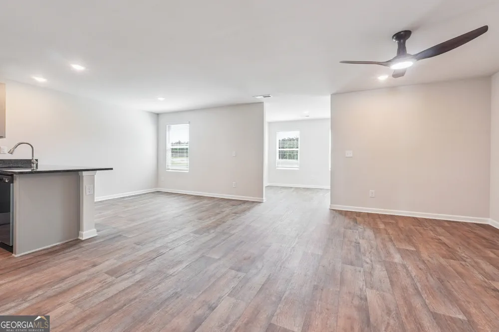 202 Harris WALK West Point, GA 31833