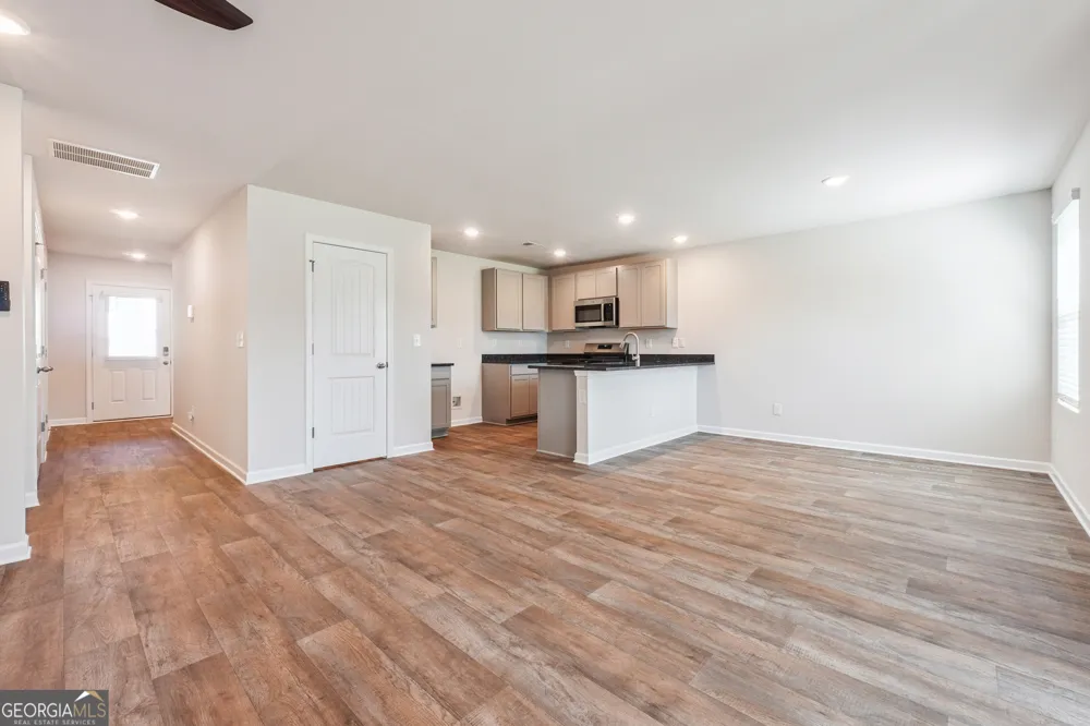 202 Harris WALK West Point, GA 31833