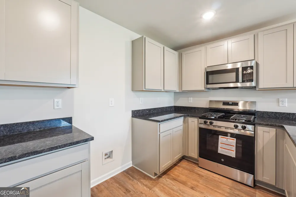 202 Harris WALK West Point, GA 31833