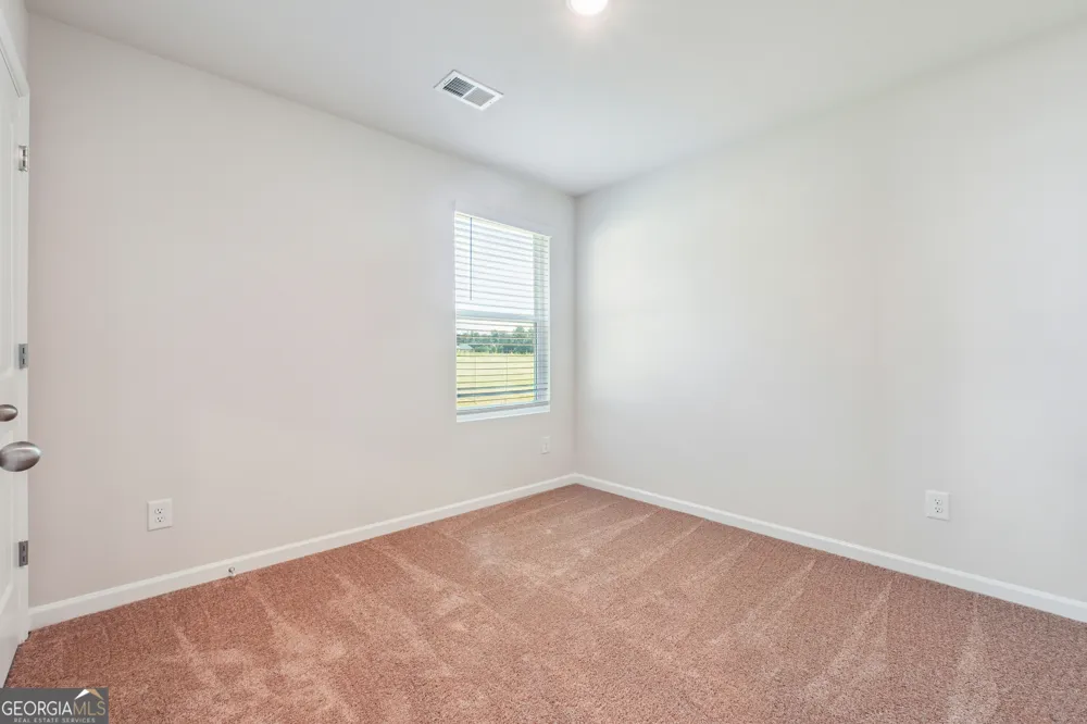 202 Harris WALK West Point, GA 31833