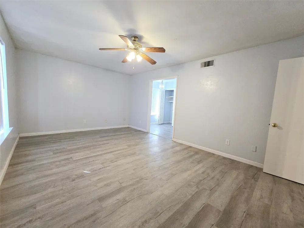 902 Spring Valley Plaza Richardson, TX 75080