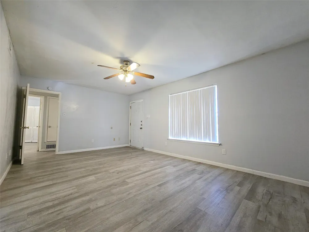 902 Spring Valley Plaza Richardson, TX 75080