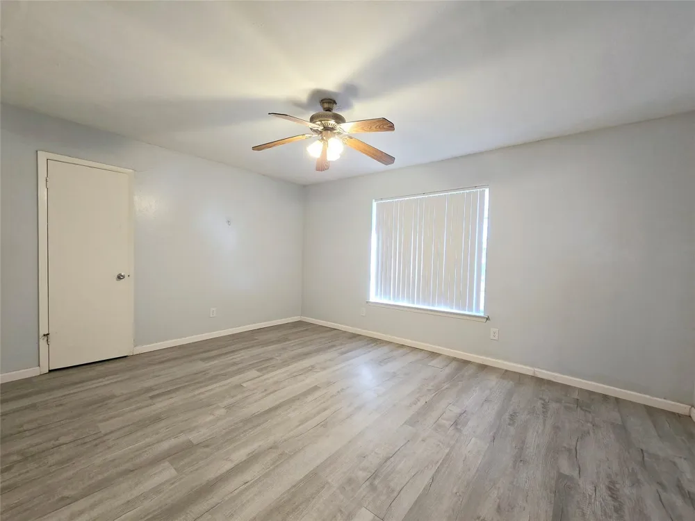 902 Spring Valley Plaza Richardson, TX 75080