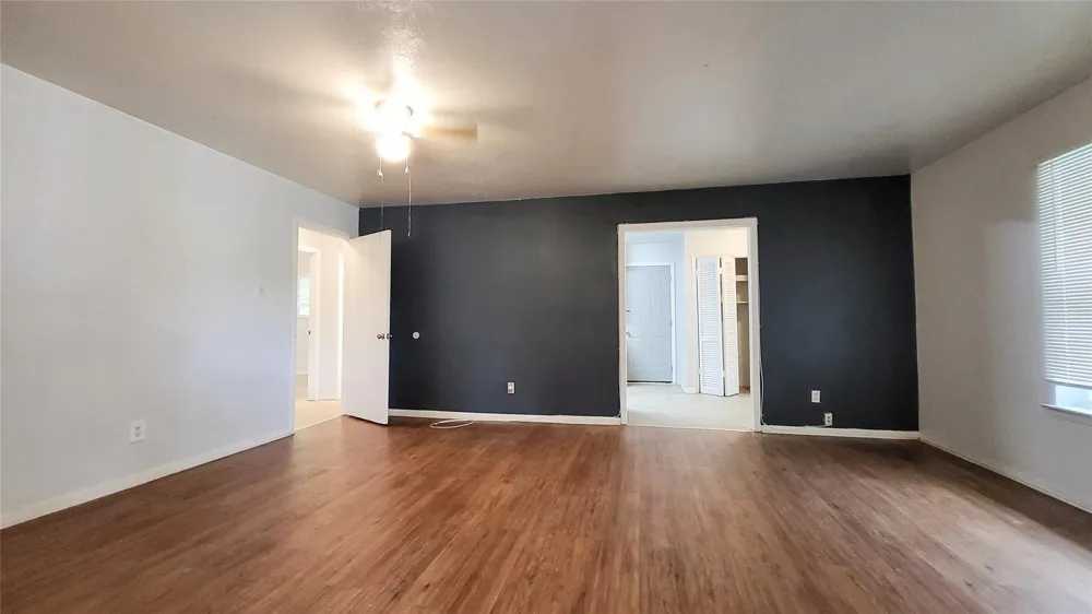 902 Spring Valley Plaza Richardson, TX 75080