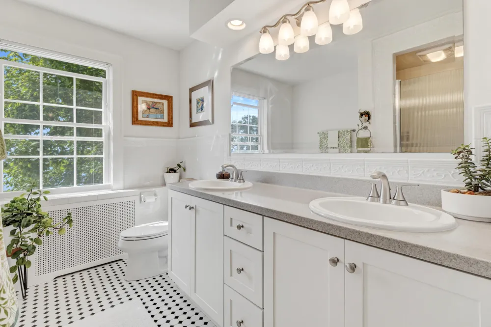 636 Ruddiman Drive North Muskegon City, MI 49445