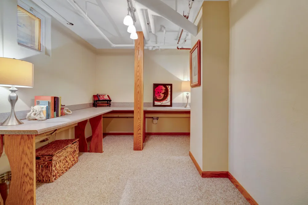 636 Ruddiman Drive North Muskegon City, MI 49445