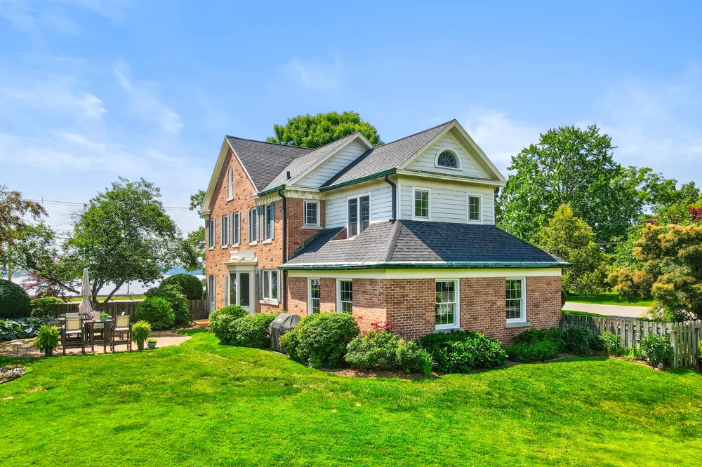 636 Ruddiman Drive North Muskegon City, MI 49445