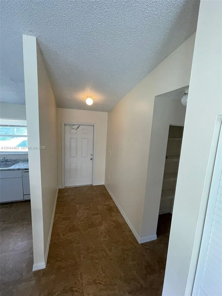 6031 SW 36th Ct #REAR Davie, FL 33314