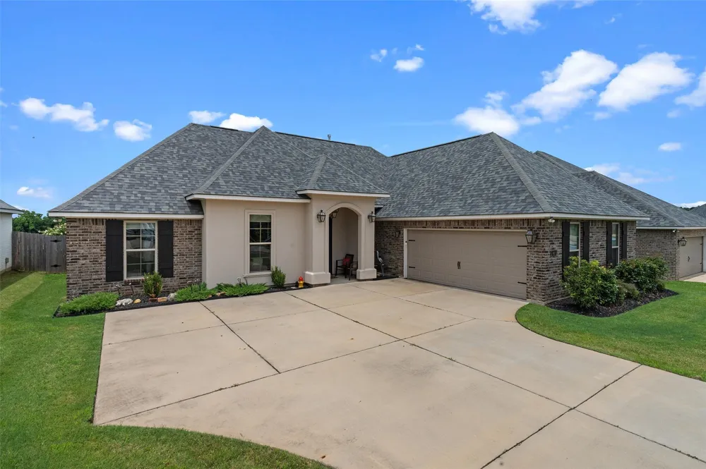 441 Lost River Drive Benton, LA 71006
