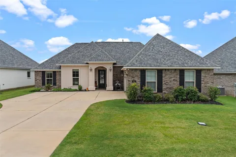 441 Lost River Drive