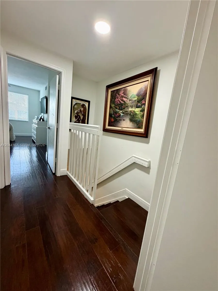 16619 Hemingway Dr Weston, FL 33326