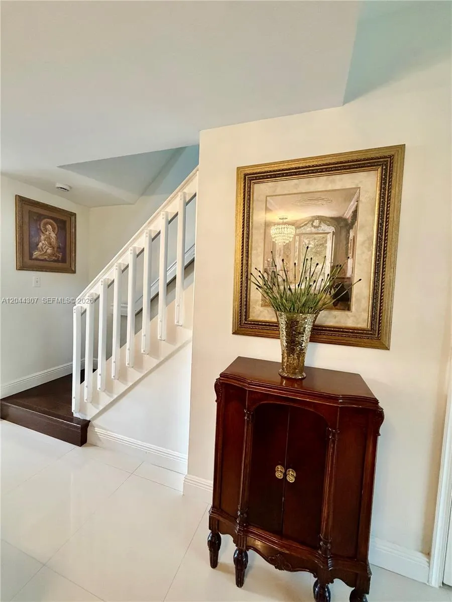 16619 Hemingway Dr Weston, FL 33326