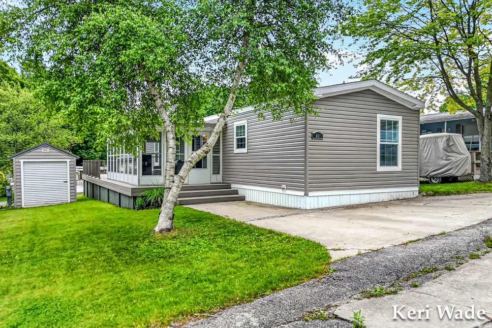 6100 Beaune Road #40 Hamlin Township, MI 49431